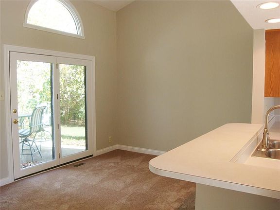 4th image of 8624 Appleby Ln