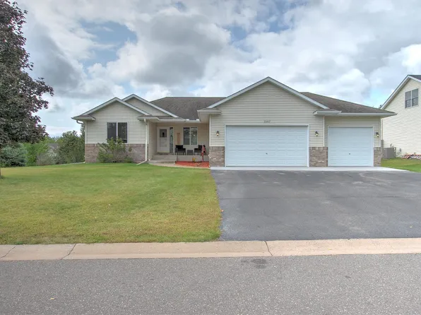 1567 35th Ave SW, Cambridge, MN 55008