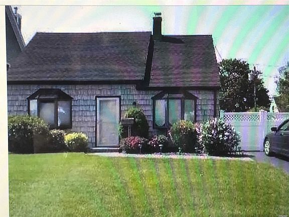 2nd image of 28 Butternut Ln