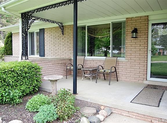 4th image of 5346 Kimberly Dr