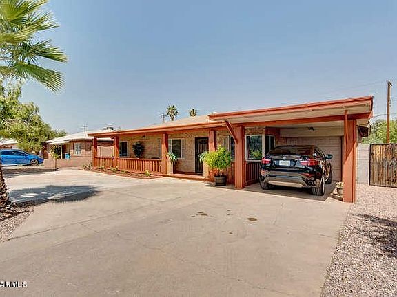 Plenty of parking, Enter and Exit