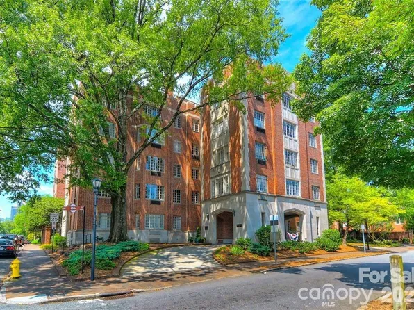 301 W 10th St APT 401, Charlotte, NC 28202