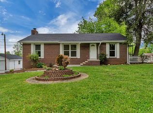 1027 Vanderbilt Cir, Maryville, TN 37801