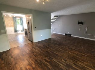 1332 Lakeside Dr, East Lansing, MI 48823