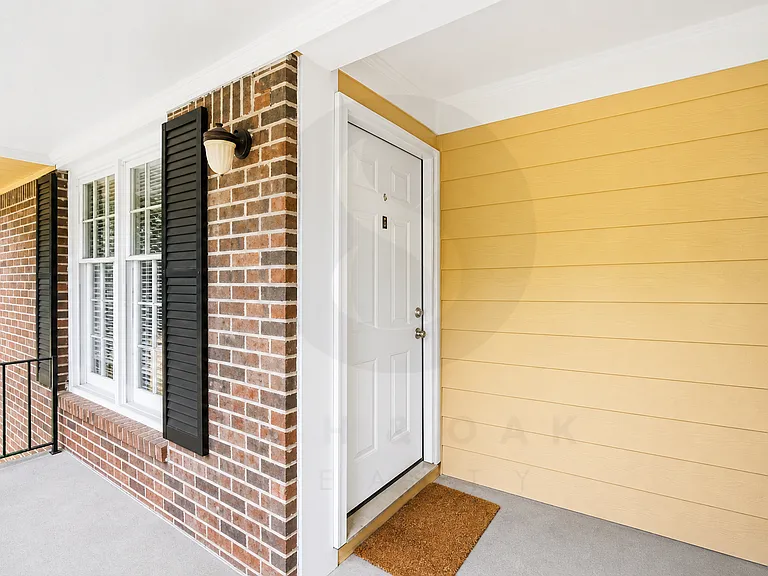 886 Martin Heights Dr #B — Photo 2