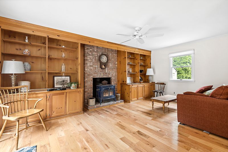 573 North Sea Mecox Rd, Southampton, NY 11968 | Out East