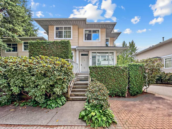 3596 Whitney Pl #1, Vancouver, BC V5S 4T2