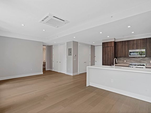 4th image of 695 6th Ave #1G
