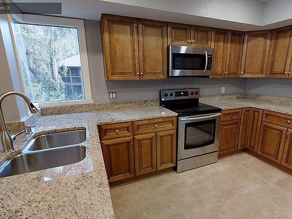 5th image of 4 Oakmont Ct