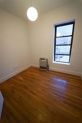 Rented by Manhattan Management LLC | media 10