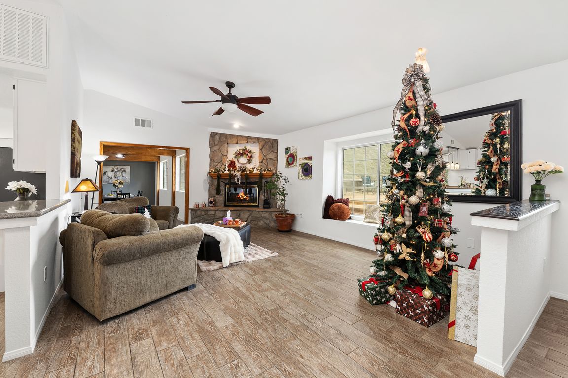 next background image