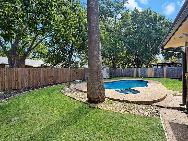 4106 Ermine Trl — Photo 24