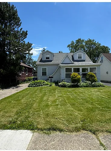 557 Emerson Dr Photo 1