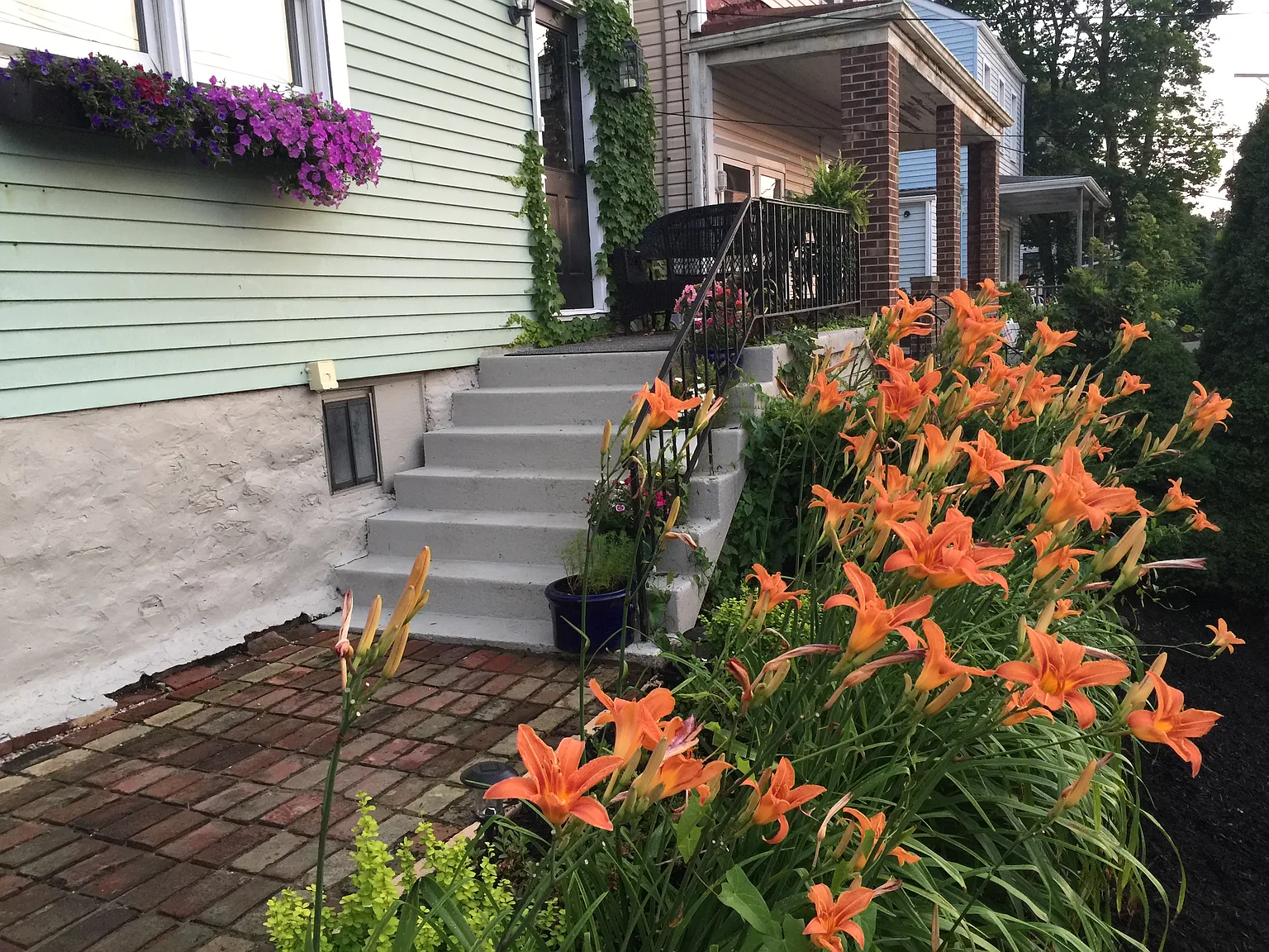 3 bed, $1,495 — Photo 2
