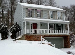315 Shady Glen Dr, Coraopolis, PA