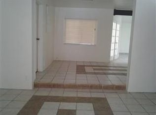 420 Deauville St, Las Vegas, NV 89106