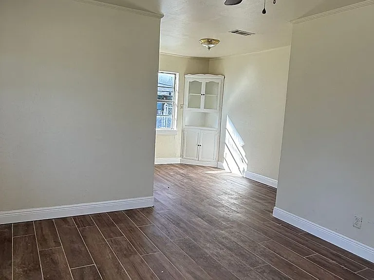 2786 Marquette St — Photo 2