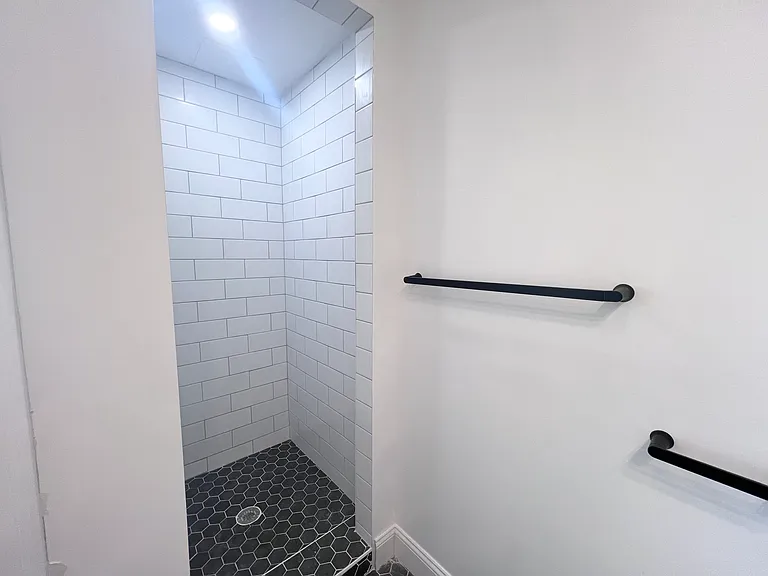 50 Park St #41 — Photo 3