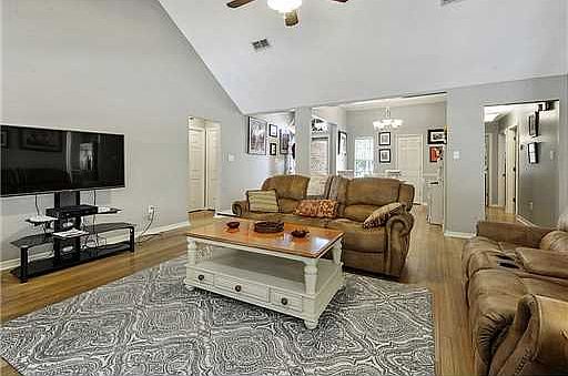 4th image of 13560 Tara Hills Cir
