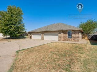 11817 SW 14th St, Yukon, OK 73099