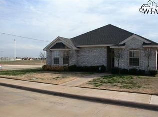 6001 Oakmont Dr, Wichita Falls, TX 76310