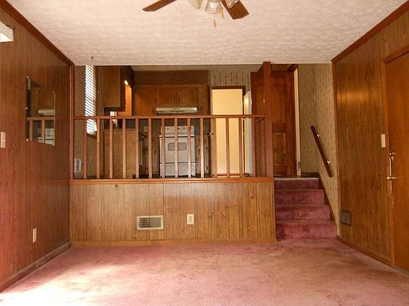 4th image of 4570 Plum Orchard Ln