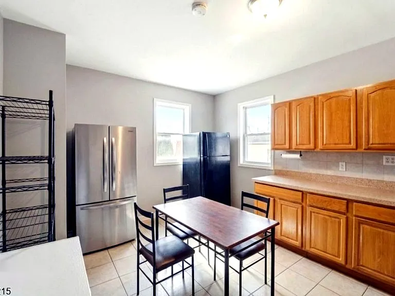 550 Norwood St #2 — Photo 6