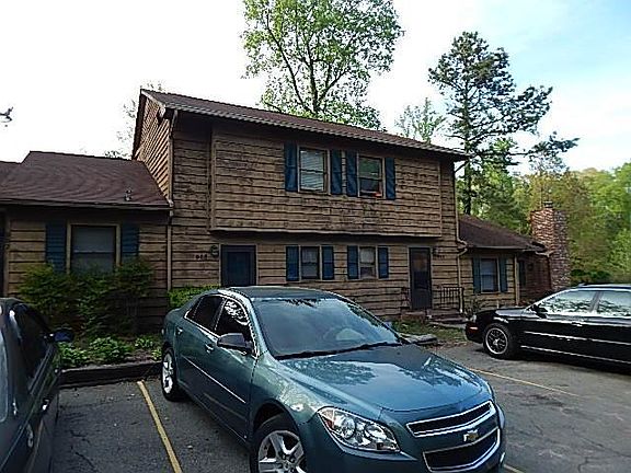 2nd image of 905 Kendall Dr #1102
