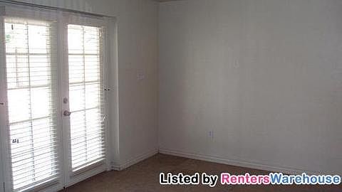 4th image of 3540 E Ludlow Dr