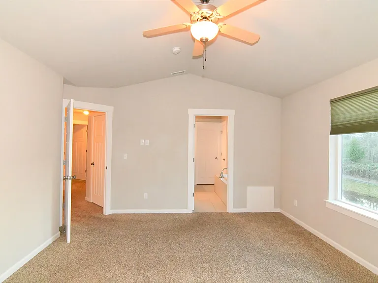 5013 Black Rock Loop SE — Photo 23