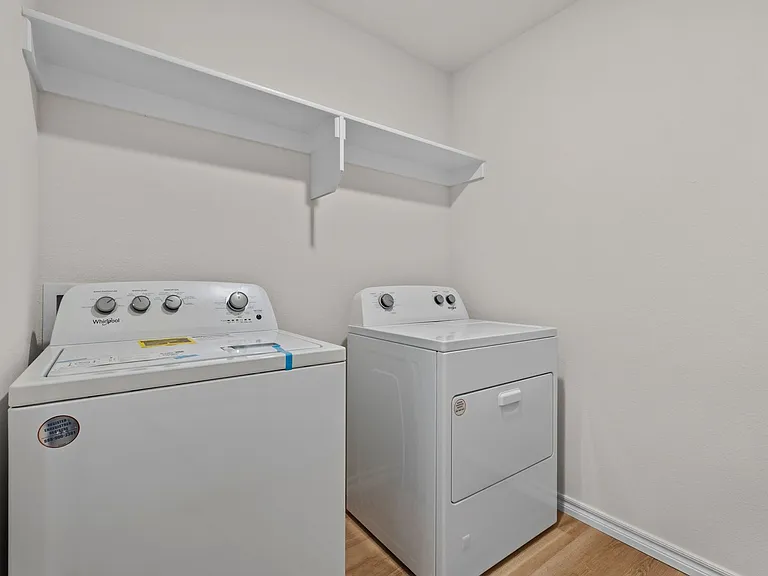 1317 Bates St — Photo 24