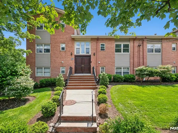 29 Upper Mountain Ave #C2904, Montclair, NJ 07042
