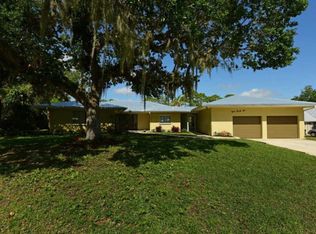 826 SW Magnolia Bluff Dr, Palm City, FL 34990