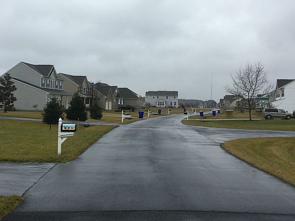 4th image of 24785 Shoreline Dr