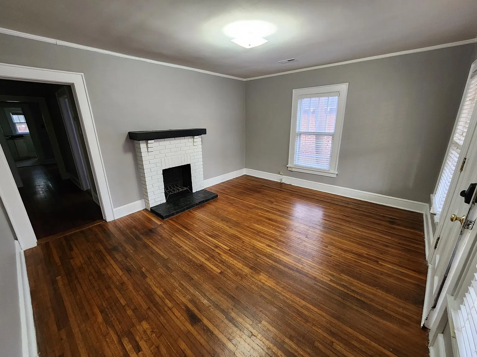 1 bed, 890 sqft, $1,625 — Photo 2