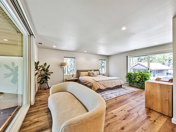 3rd image of 804 Fibreboard Rd