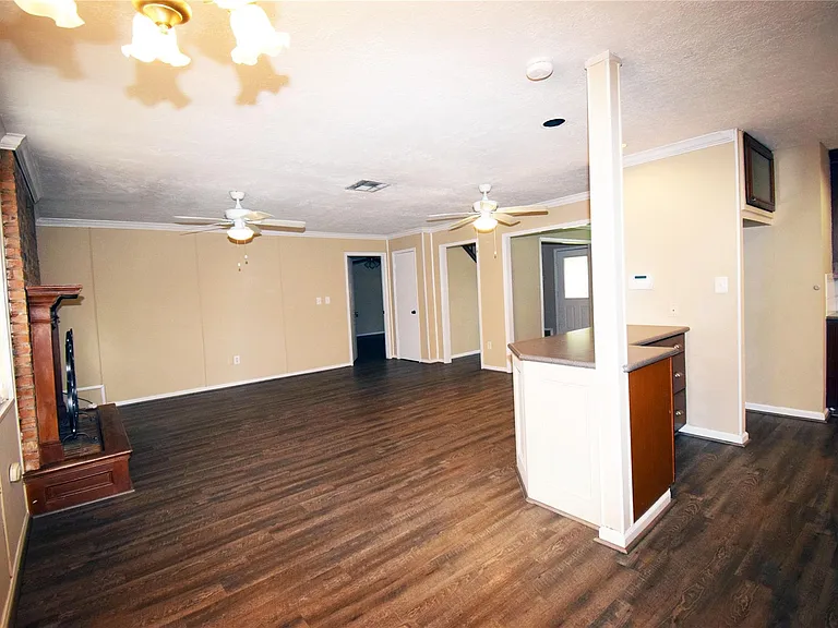 1806 Cedarwood Ct — Photo 21