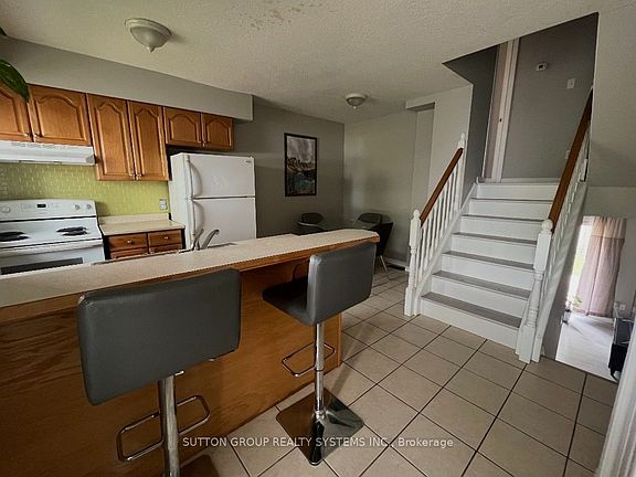 4th image of 211 Veronica Dr #19