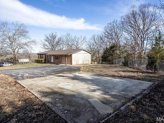 3rd image of 13416 Colorado Rd