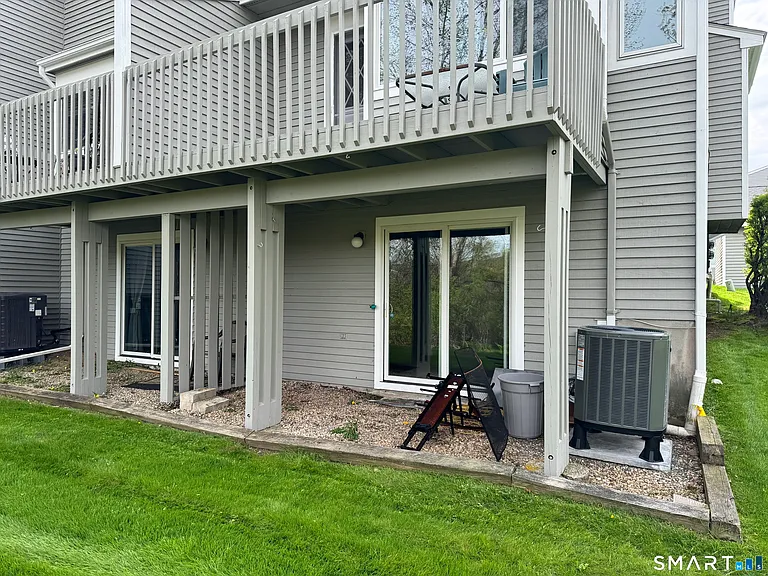 11 Hilltop Dr #11 — Photo 12