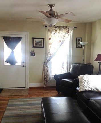 4th image of 115 Walnut St