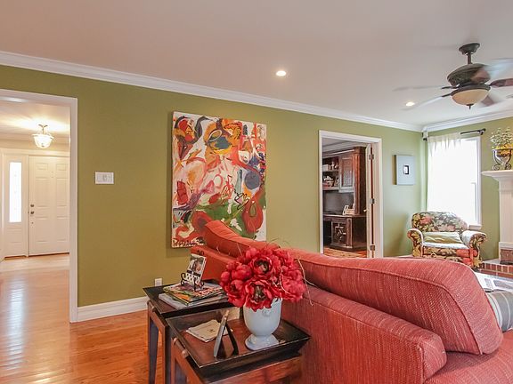 5th image of 1926 White Arum Ln