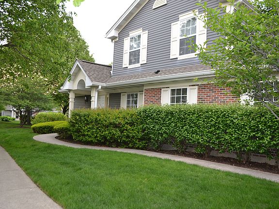 2nd image of 360 E Haver Hill Ct