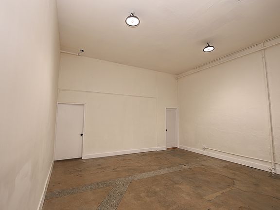4th image of 135 N Avenue 50 #1