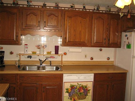 2nd image of 26909 Eastwood Ln