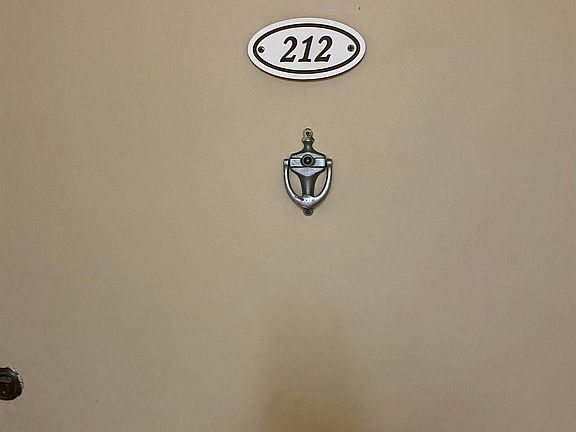 2nd image of 2834 Atlantic Ave APT 212