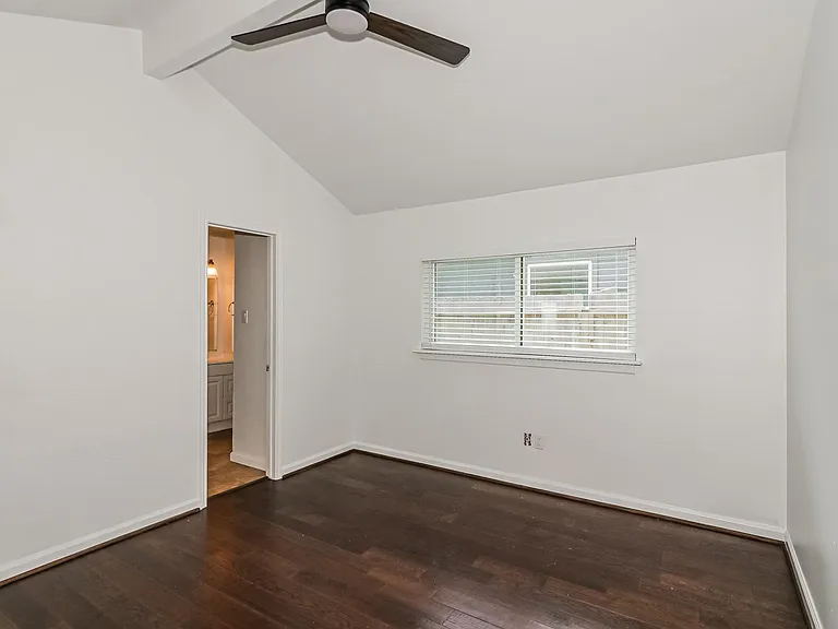 28914 Champion Oaks Dr — Photo 10