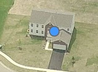 101 Ravines Edge Ct, Etna, OH 43062