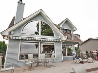 1407 River Rd, Saint Clair, MI 48079