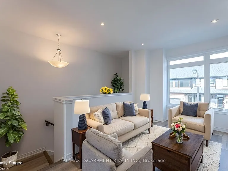 120 Court Dr #29 — Photo 4